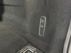 Volvo XC60 B6 AWD Ultimate Bright - Image 12