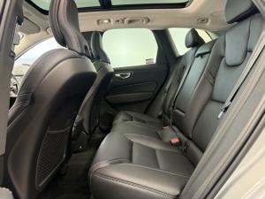 Volvo XC60 B6 AWD Ultimate Bright - Image 15