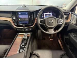 Volvo XC60 B6 AWD Ultimate Bright - Image 17