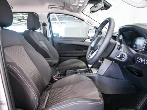 Volkswagen Amarok 2.0TDI double cab Life auto - Image 12