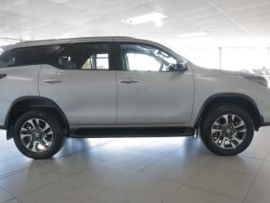 Toyota Fortuner 2.4GD-6 4x4 - Image 3