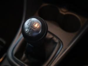 Volkswagen Polo Vivo hatch 1.4 Trendline - Image 17