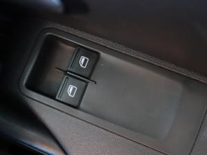 Volkswagen Polo Vivo hatch 1.4 Trendline - Image 24