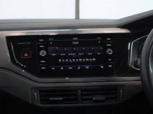 Volkswagen Polo hatch 1.0TSI Highline auto - Image 19