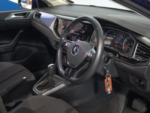 Volkswagen Polo hatch 1.0TSI Highline auto - Image 25