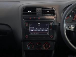 Volkswagen Polo Vivo hatch 1.6 Comfortline auto - Image 23