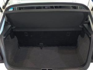 Volkswagen Polo Vivo hatch 1.6 Comfortline auto - Image 25