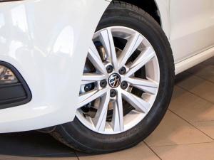 Volkswagen Polo Vivo hatch 1.6 Comfortline auto - Image 6