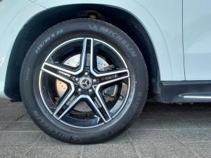 Mercedes-Benz GLE GLE300d 4Matic - Image 3
