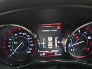 Jaguar XE 20d Prestige - Image 11
