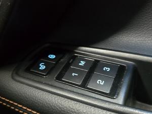 Jaguar XE 20d Prestige - Image 12