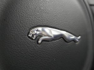 Jaguar XE 20d Prestige - Image 21