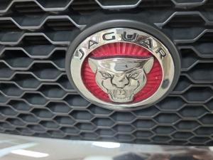 Jaguar XE 20d Prestige - Image 3