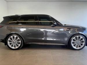 Land Rover Range Rover Sport D350 Dynamic HSE - Image 2