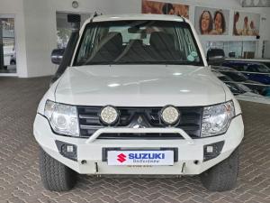 Mitsubishi Pajero 5-door 3.2DI-D GLX - Image 3