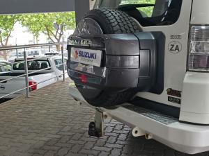Mitsubishi Pajero 5-door 3.2DI-D GLX - Image 9