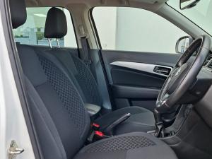 Suzuki Vitara Brezza 1.5 GLX - Image 12