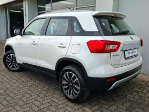 Suzuki Vitara Brezza 1.5 GLX - Image 15