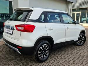 Suzuki Vitara Brezza 1.5 GLX - Image 8