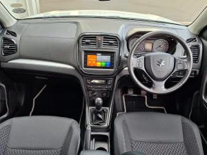 Suzuki Vitara Brezza 1.5 GLX - Image 9