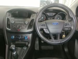 Ford Focus sedan 1.5TDCi Trend - Image 13