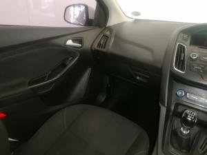 Ford Focus sedan 1.5TDCi Trend - Image 16