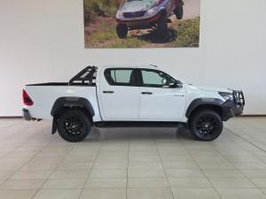 Toyota Hilux 2.8GD-6 double cab 4x4 Legend auto - Image 3