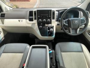 Toyota Quantum 2.8 LWB bus 11-seater GL - Image 6