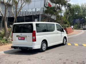 Toyota Quantum 2.8 LWB bus 11-seater GL - Image 2