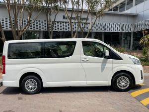 Toyota Quantum 2.8 LWB bus 11-seater GL - Image 3