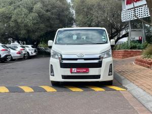 Toyota Quantum 2.8 LWB bus 11-seater GL - Image 4
