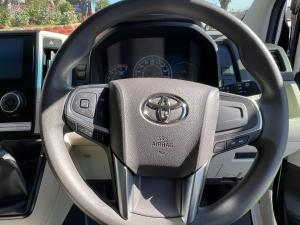 Toyota Quantum 2.8 SLWB bus 14-seater GL manual - Image 8