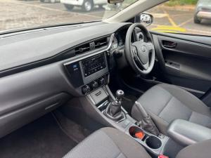 Toyota Corolla Quest 1.8 Plus manual - Image 7