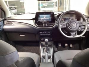 Toyota Starlet 1.5 XR manual - Image 6