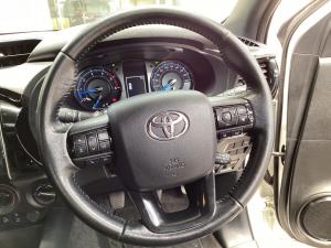 Toyota Hilux 2.8GD-6 Xtra cab 4x4 Legend manual - Image 8