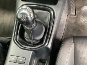 Toyota Hilux 2.8GD-6 Xtra cab 4x4 Legend manual - Image 11
