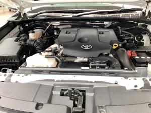 Toyota Hilux 2.8GD-6 Xtra cab 4x4 Legend manual - Image 18
