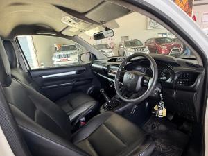Toyota Hilux 2.4GD single cab S (aircon) - Image 6