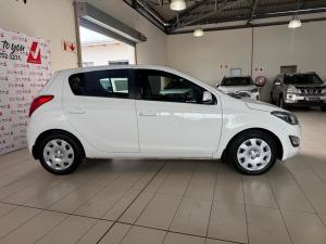 Hyundai i20 1.4 Fluid - Image 3