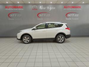 Toyota RAV4 2.0 GX automatic - Image 13