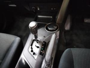 Toyota RAV4 2.0 GX automatic - Image 9