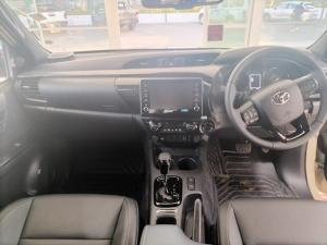 Toyota Hilux 2.8 GD-6 RB Legend 55 4X4 automaticD/C - Image 6
