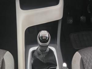Nissan Magnite 1.0 Visia - Image 14