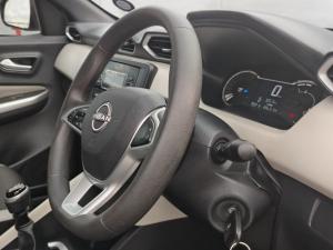 Nissan Magnite 1.0 Visia - Image 9