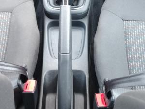 Volkswagen Polo Vivo 1.4 Trendline - Image 13