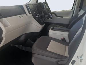 Toyota Quantum 2.8 GL 11 Seat - Image 7