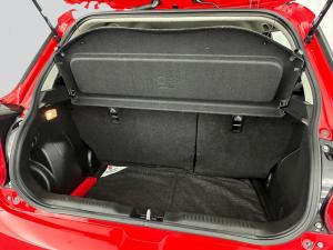 Suzuki Swift 1.2 GLX AMT - Image 19