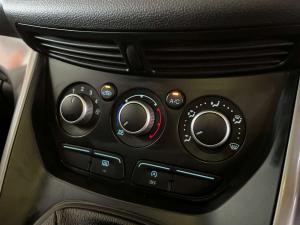 Ford Kuga 1.5 Ecoboost Ambiente - Image 19