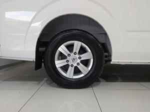 Foton View CS2 2.0TDI Royal Saloon manual - Image 9