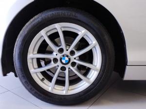 BMW 1 Series 118i 5-door auto - Image 11